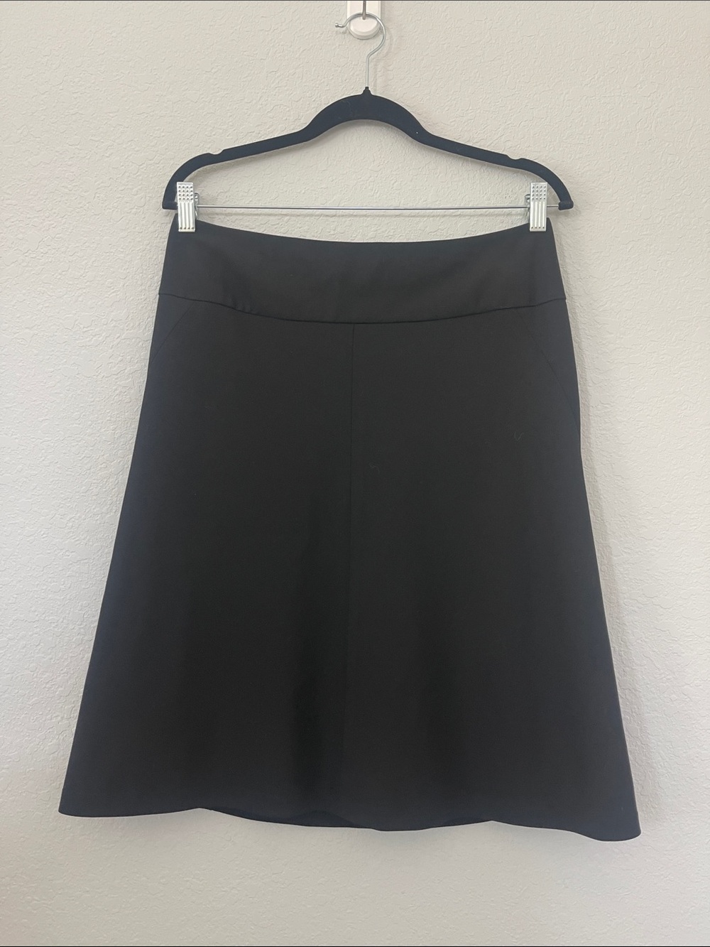 Banana Republic Size 6 Black Wool Blend A-Line Skirt Stretch Lined